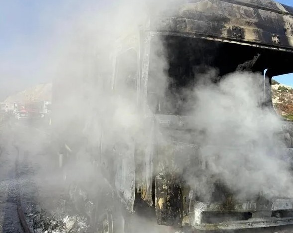 Kahramanmaraş’ta tır yangını...